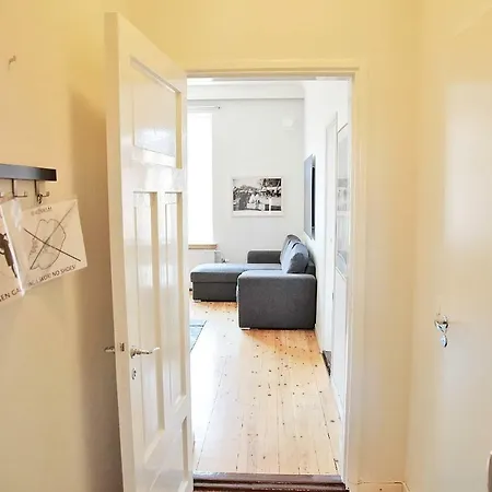 Apartman Living Arthomes #3, Design District *